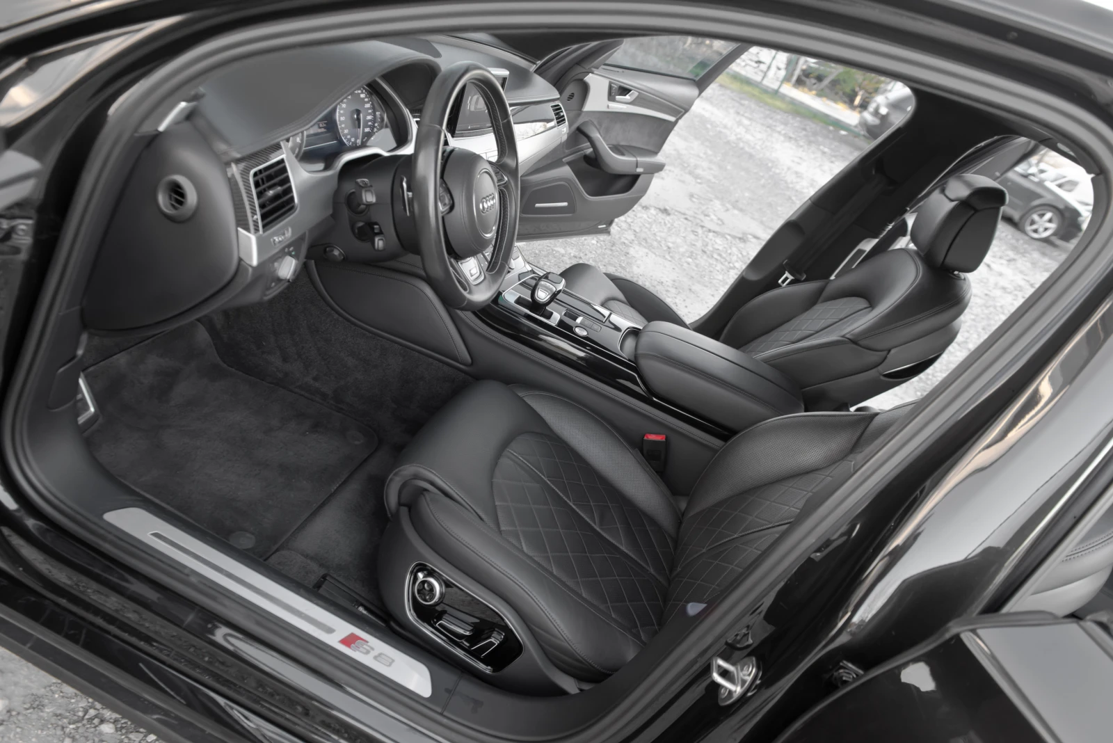 Audi S8 PLUS , снимка 12 - Автомобили и джипове - 54144007