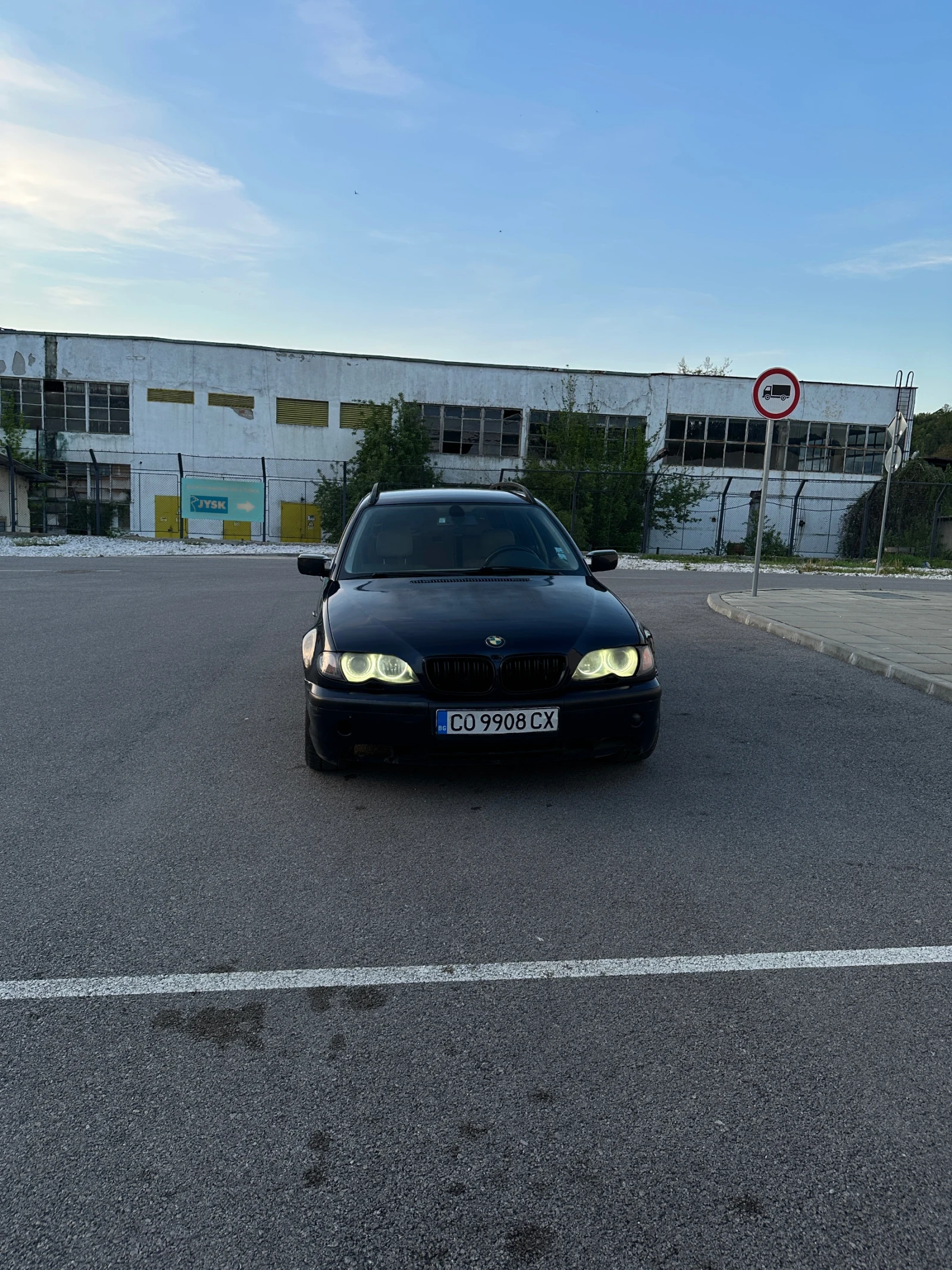 BMW 330