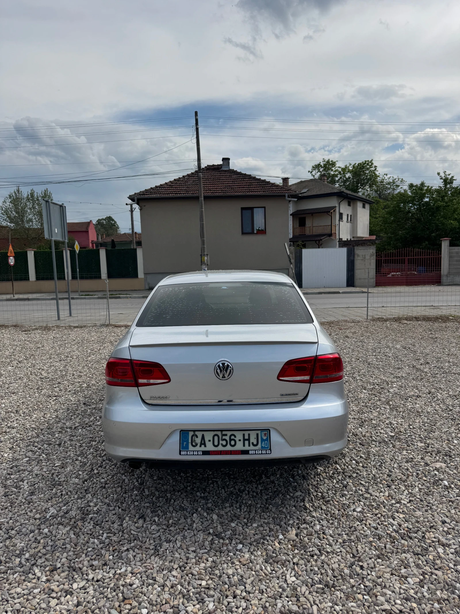 VW Passat 1.6TDI / 6 скорости, снимка 6 - Автомобили и джипове - 54515417