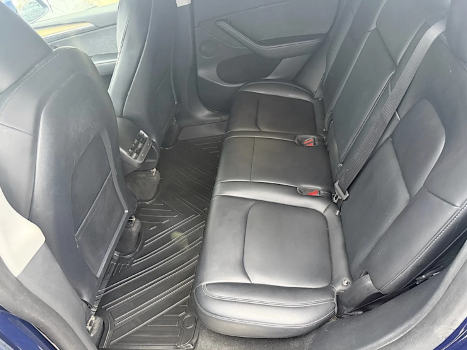 Tesla Model Y Performance / AWD, снимка 17 - Автомобили и джипове - 54928164