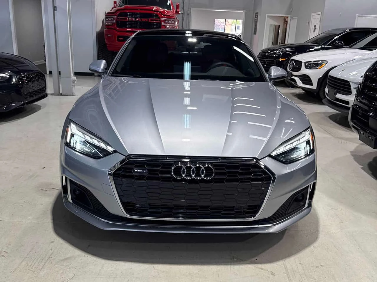 Audi A5 * Komfort * CARFAX * ОПЦИЯ ЗА ФИНАНСИРАНЕ, снимка 6 - Автомобили и джипове - 55189216