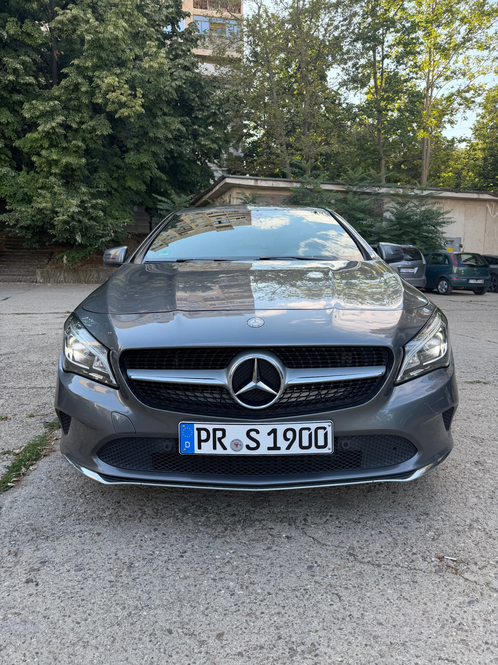 Mercedes-Benz CLA 220, снимка 2 - Автомобили и джипове - 55191976