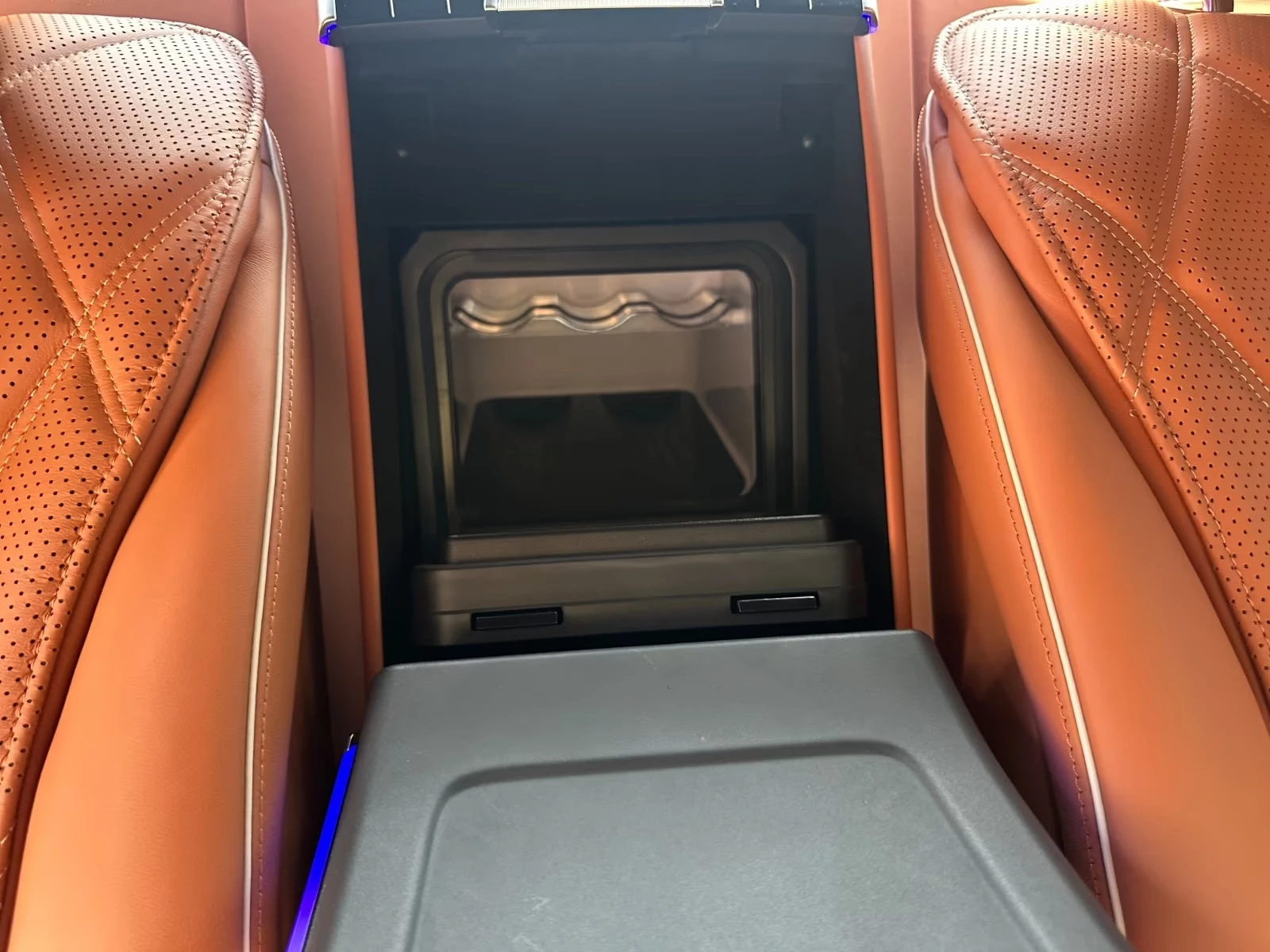 Mercedes-Benz S 580 MAYBACH * FACELIFT* FIRST-CLASS E-ACTIVE-BODY  | Mobile.bg � ����������� 15