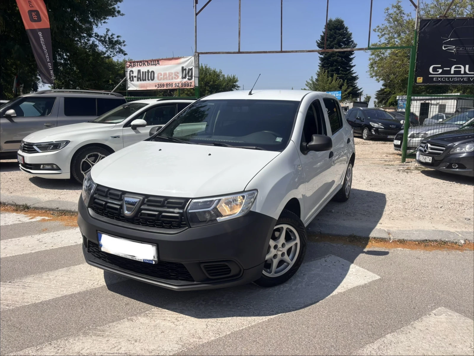 Dacia Sandero Бензин + Газ, снимка 2 - Автомобили и джипове - 55306510