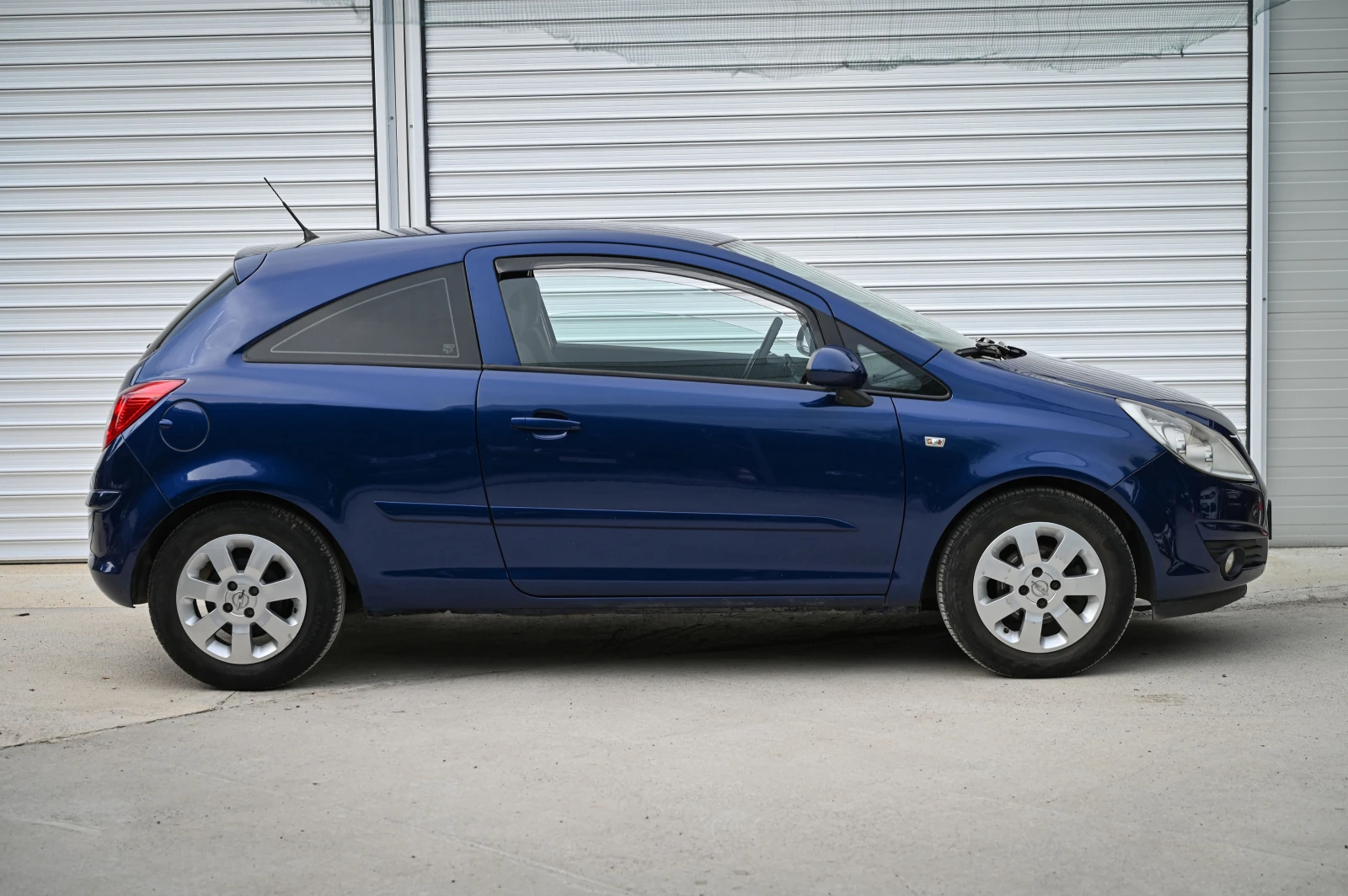 Opel Corsa 1.4, снимка 6 - Автомобили и джипове - 55343329