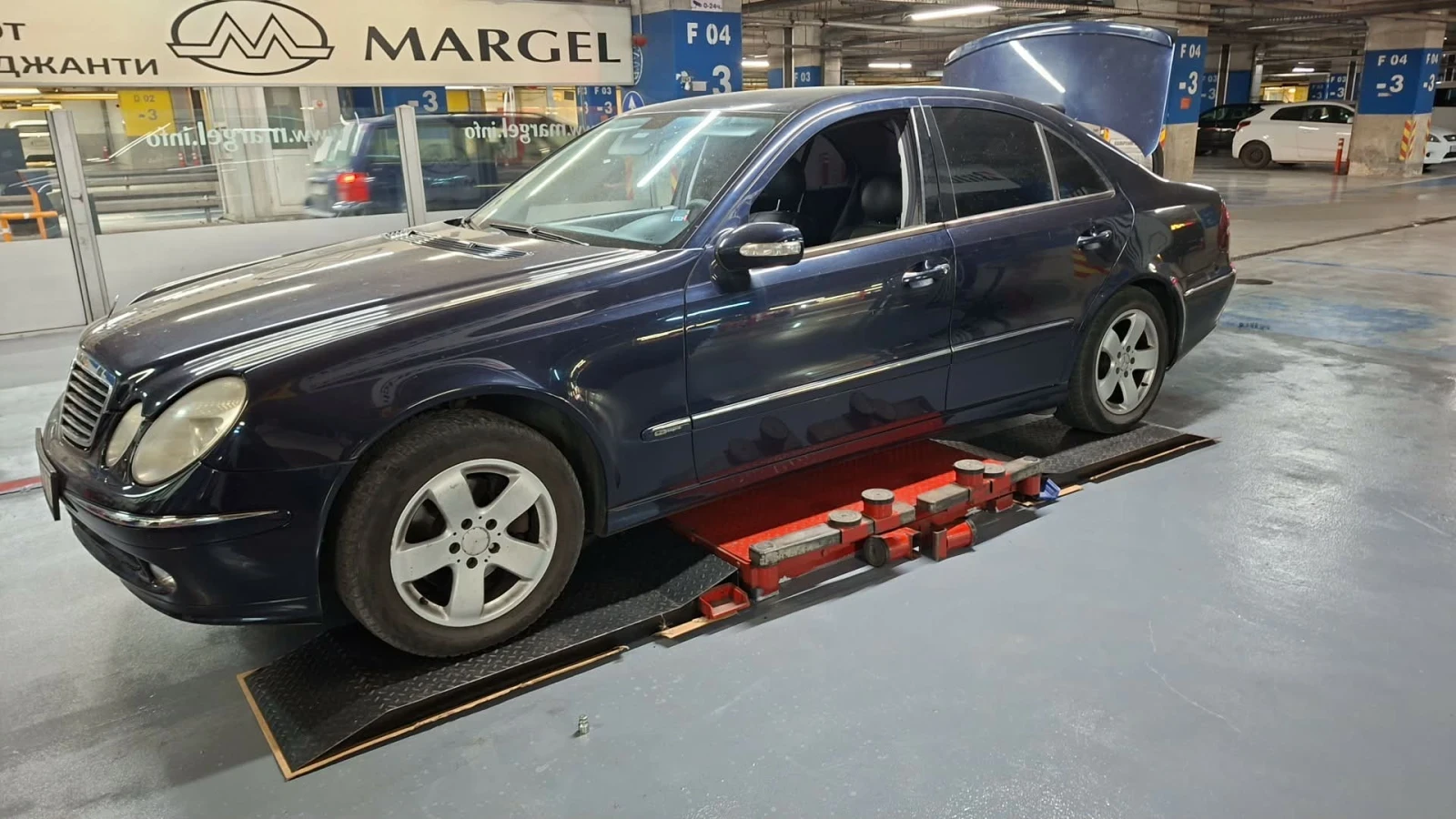 Mercedes-Benz E 240 Е240, снимка 2 - Автомобили и джипове - 56202656