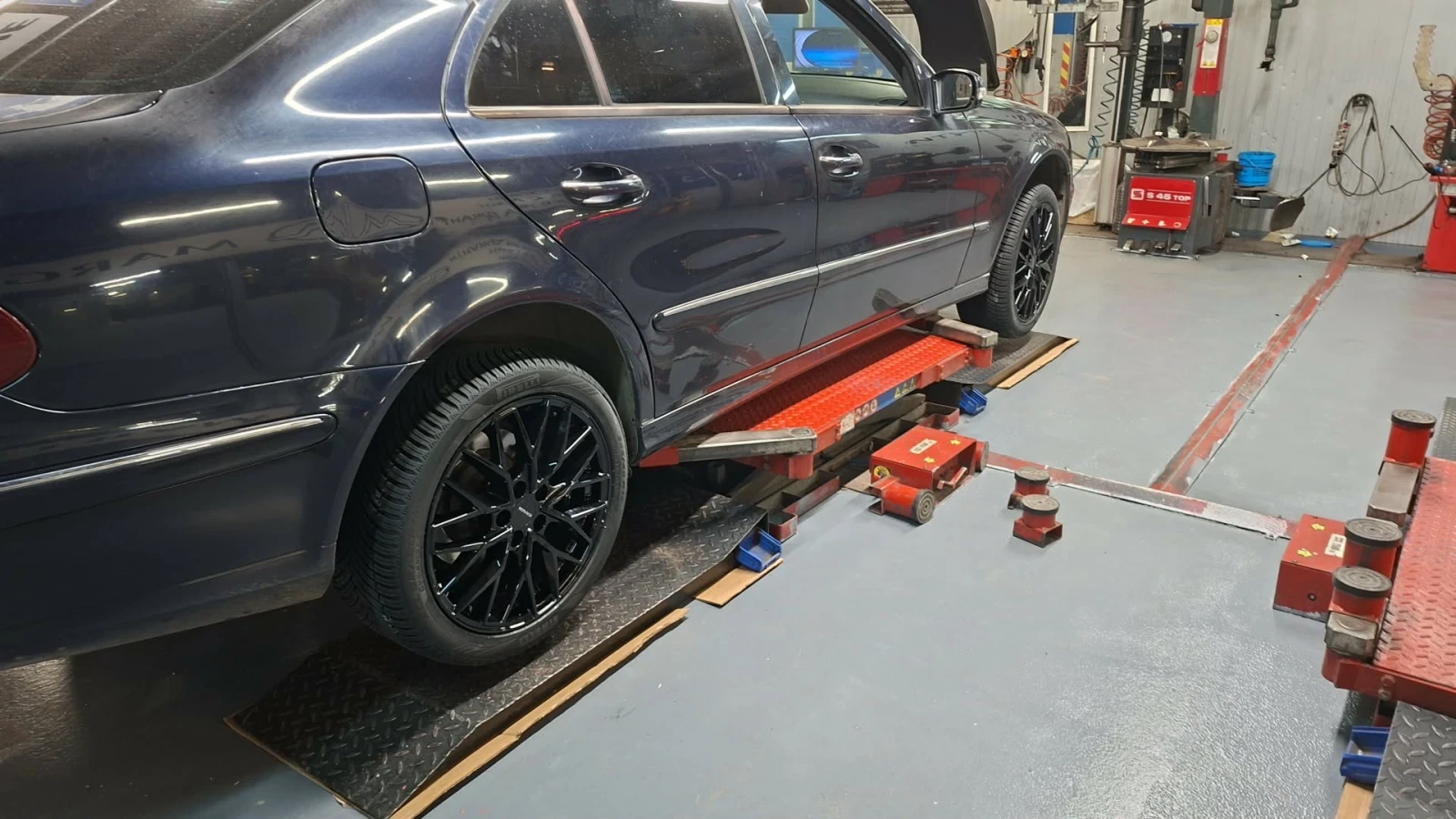 Mercedes-Benz E 240 Е240, снимка 3 - Автомобили и джипове - 56202656