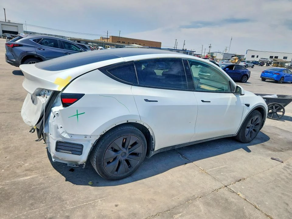 Tesla Model Y КУПИ СЕГА ЦЕНА, снимка 3 - Автомобили и джипове - 56254061