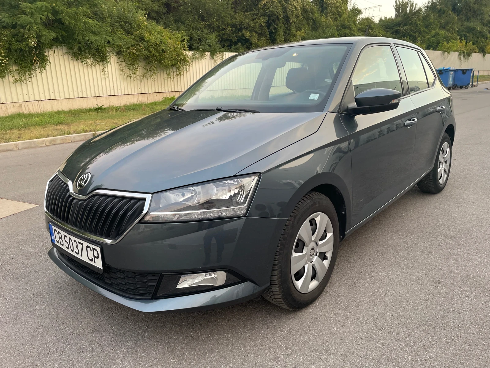 Skoda Fabia 1.0 МРI facelift , снимка 7 - Автомобили и джипове - 56309249
