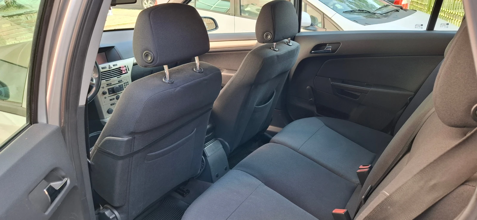 Opel Astra H, 1.7 CDTI, снимка 17 - Автомобили и джипове - 56572066