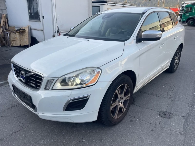 Volvo XC60 R Design D5 Face Xenon 4x4