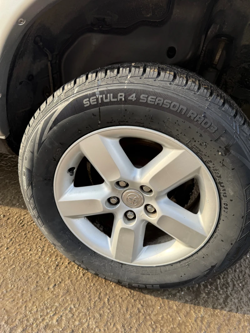 Toyota Rav4, снимка 7 - Автомобили и джипове - 53355294