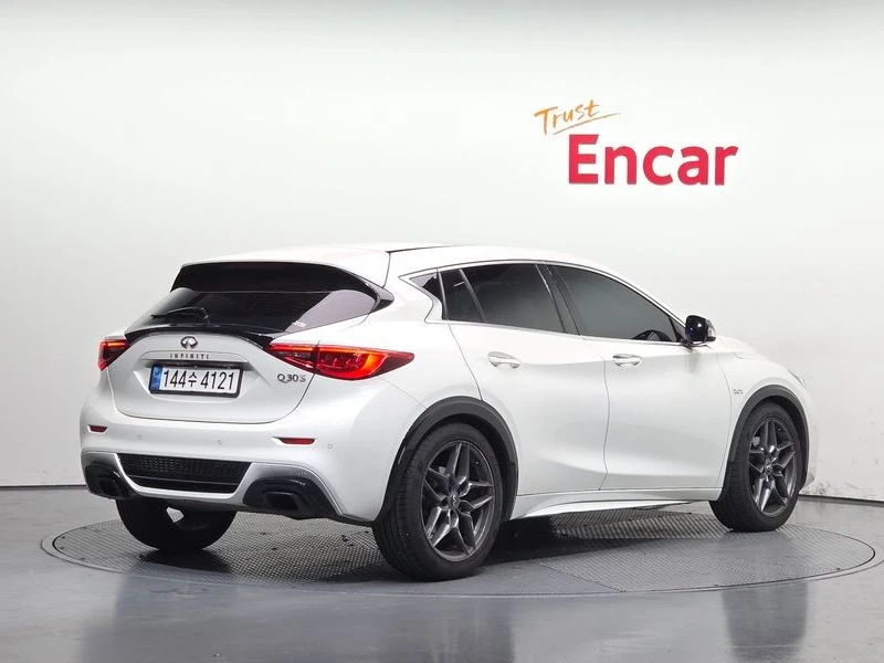 Infiniti Q30 2.0 Premium| 211�.�. | Mobile.bg � ����������� 2