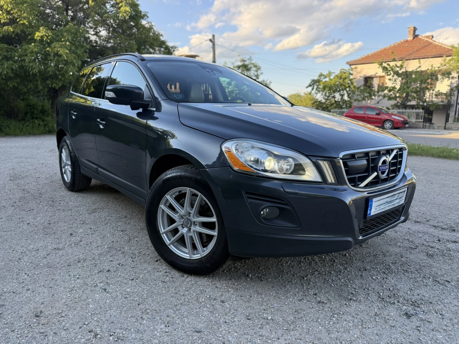 Volvo XC60 D5 Summum - изображение 3