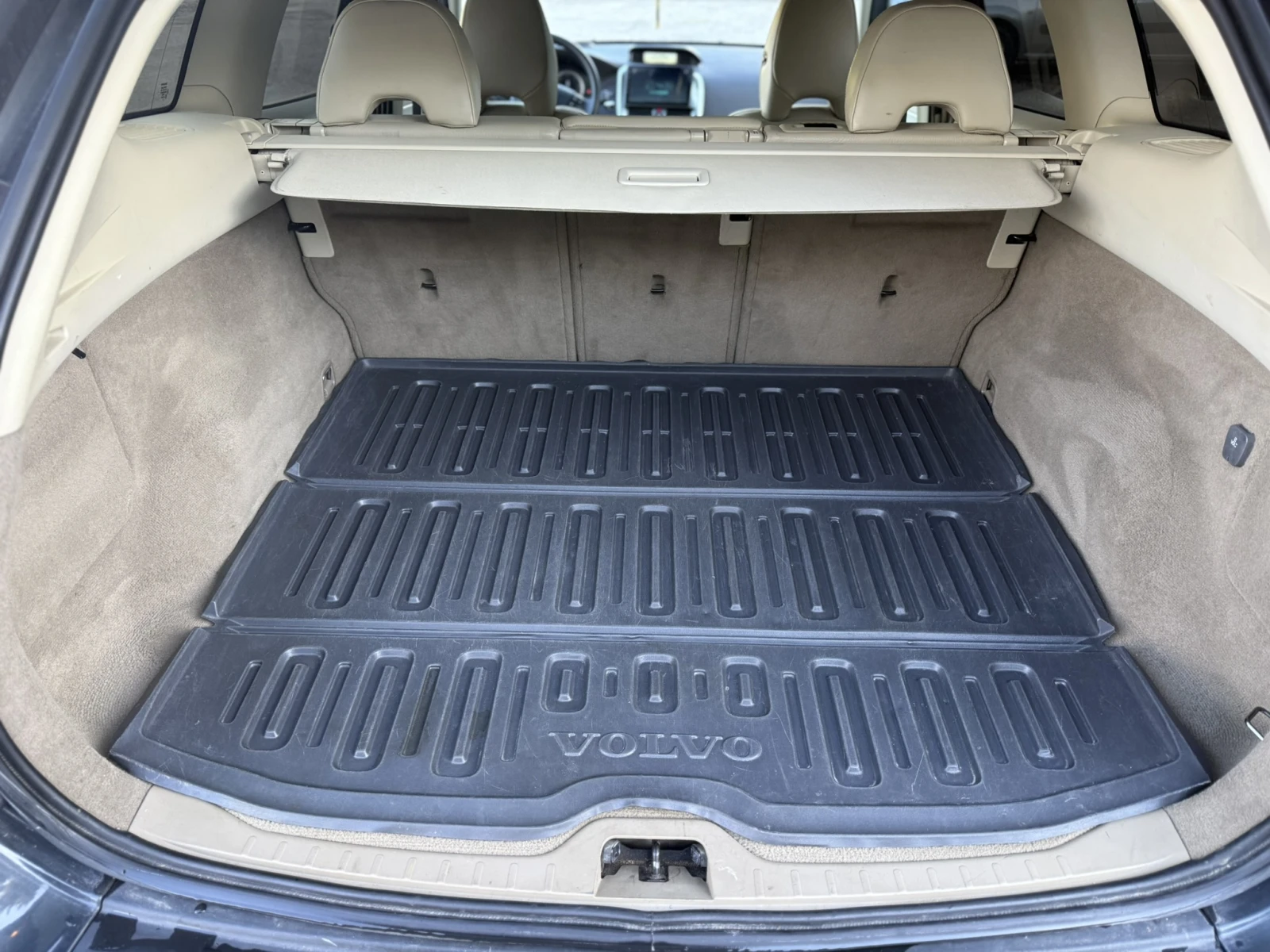 Volvo XC60 D5 Summum - изображение 8