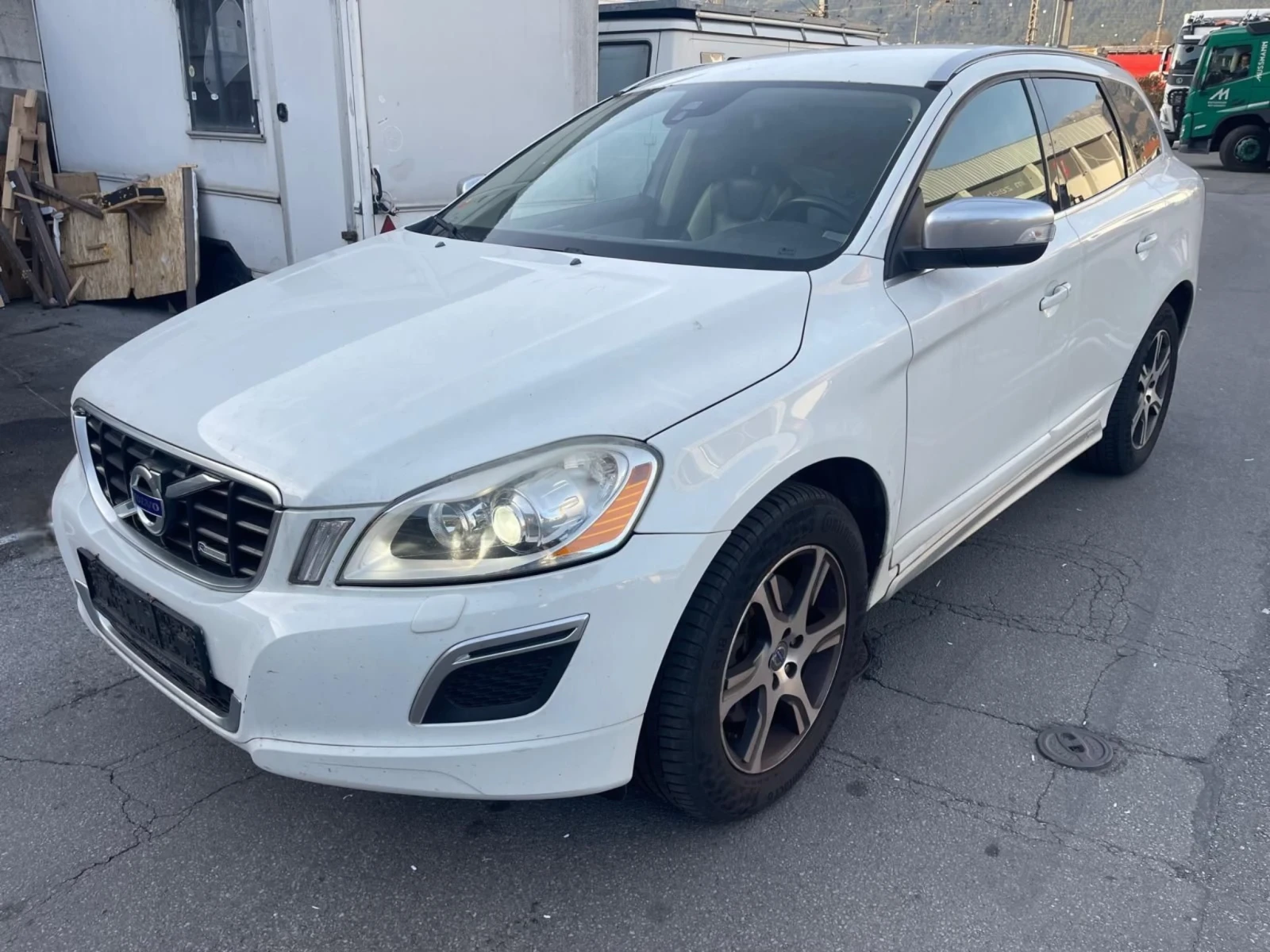 Volvo XC60 R Design D5 Face Xenon 4x4 | Mobile.bg   1