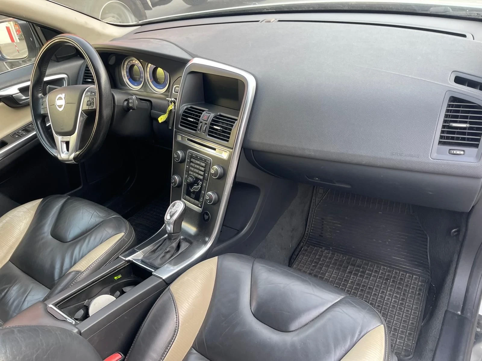 Volvo XC60 R Design D5 Face Xenon 4x4 | Mobile.bg   7