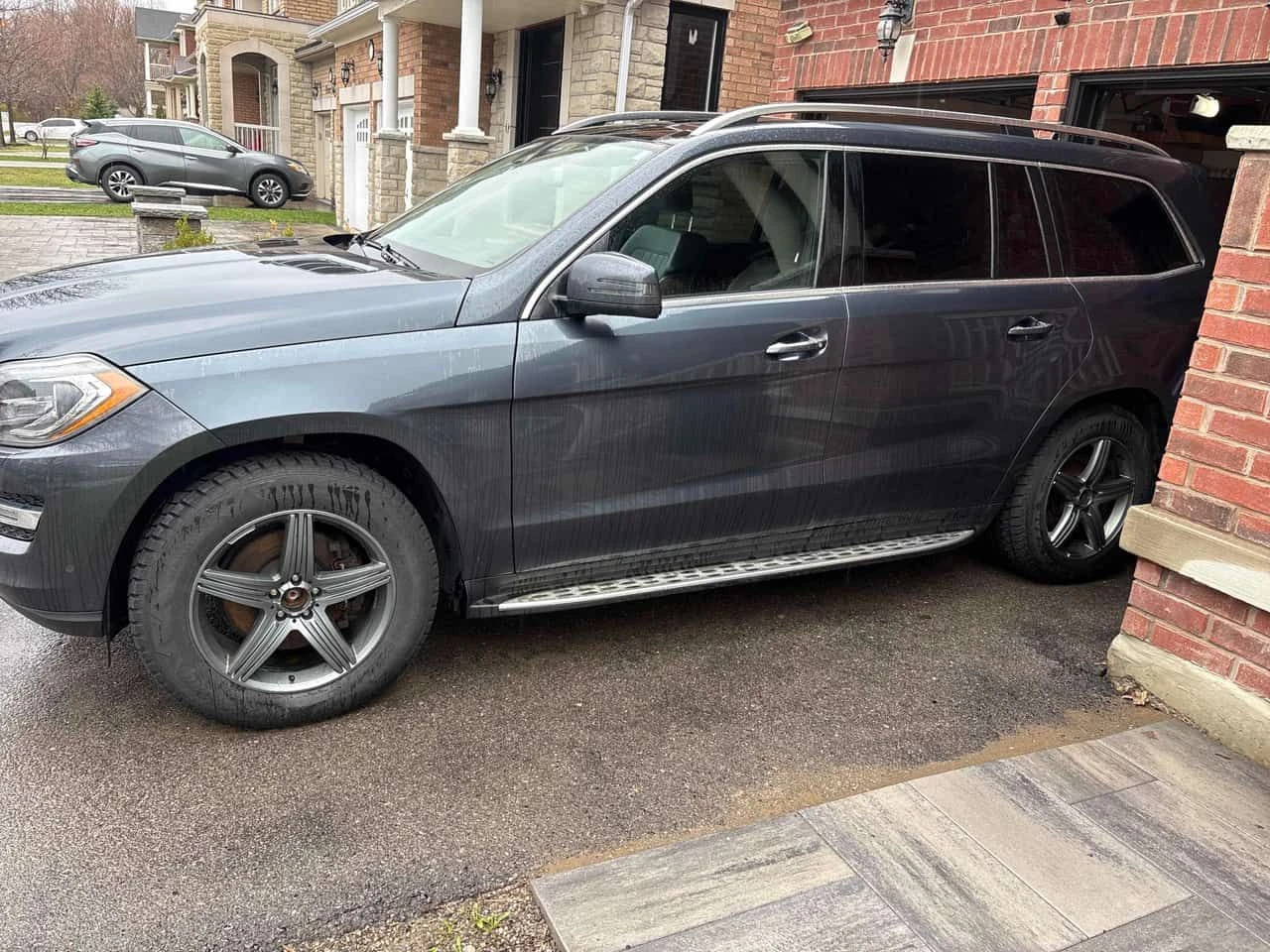 Mercedes-Benz GL 350 BlueTEC  CARFAX, снимка 2 - Автомобили и джипове - 54254038