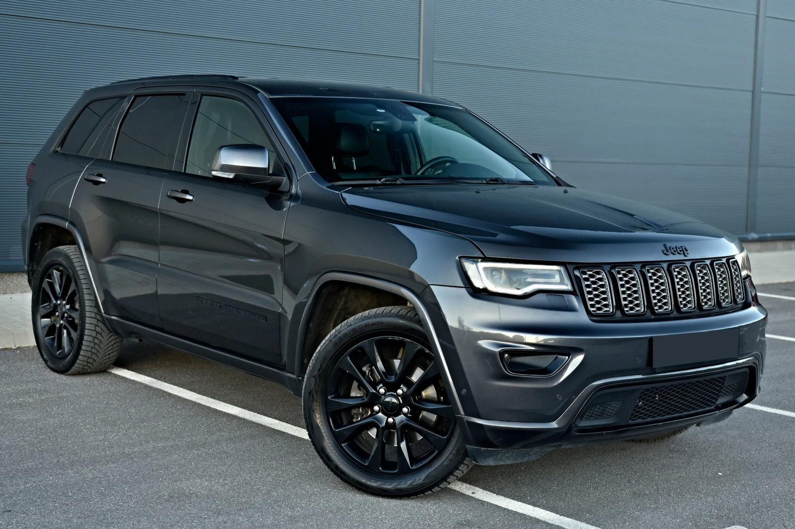 Jeep Grand cherokee 3.0CRDI/NIGHT EAGLE, снимка 3 - Автомобили и джипове - 54322898