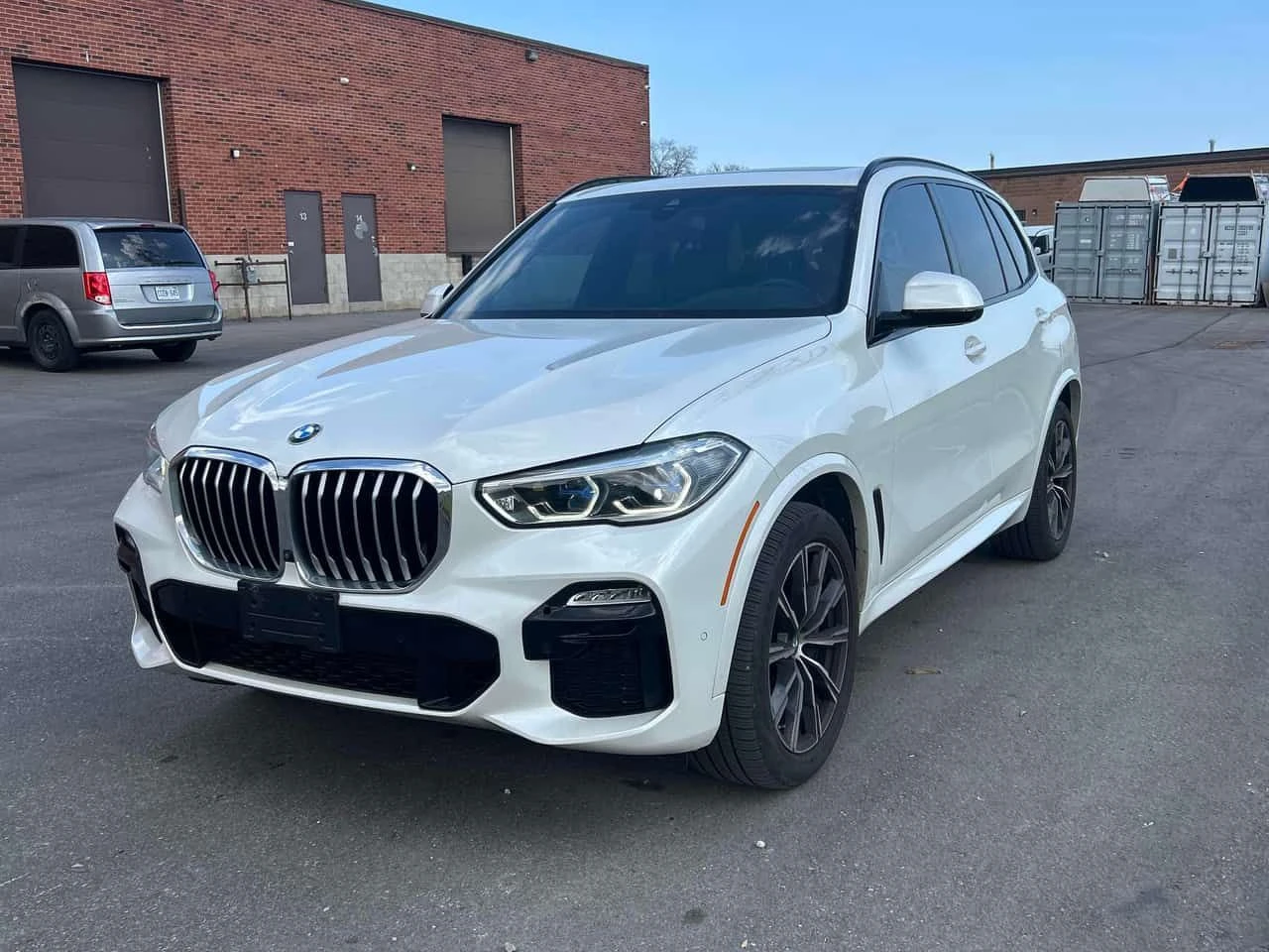 BMW X5 * xDrive40i * ПОДГРЕВИ * H/K * PANO * CARFAX