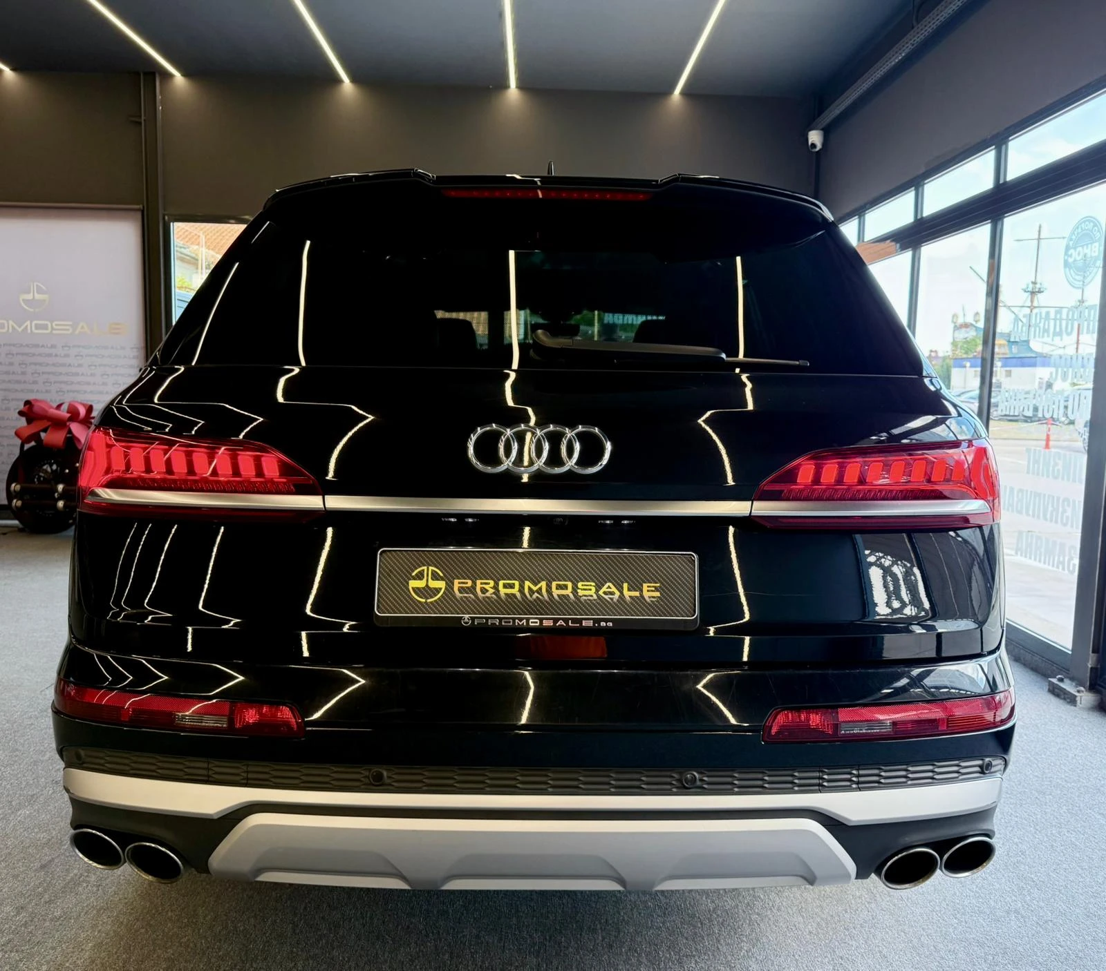 Audi SQ7 Quattro* Laser Matrix* Pano* 360* B&O* Лизинг, снимка 5 - Автомобили и джипове - 54932189