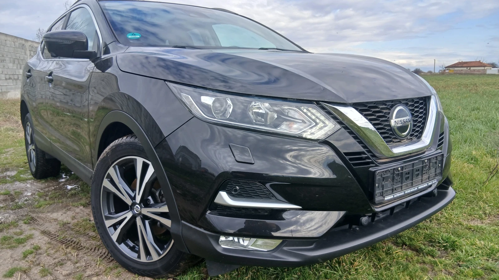 Nissan Qashqai, снимка 3 - Автомобили и джипове - 56038161