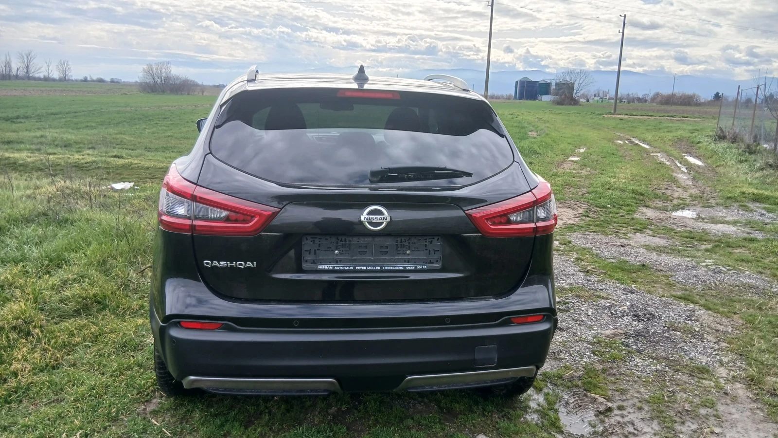 Nissan Qashqai, снимка 10 - Автомобили и джипове - 56038161