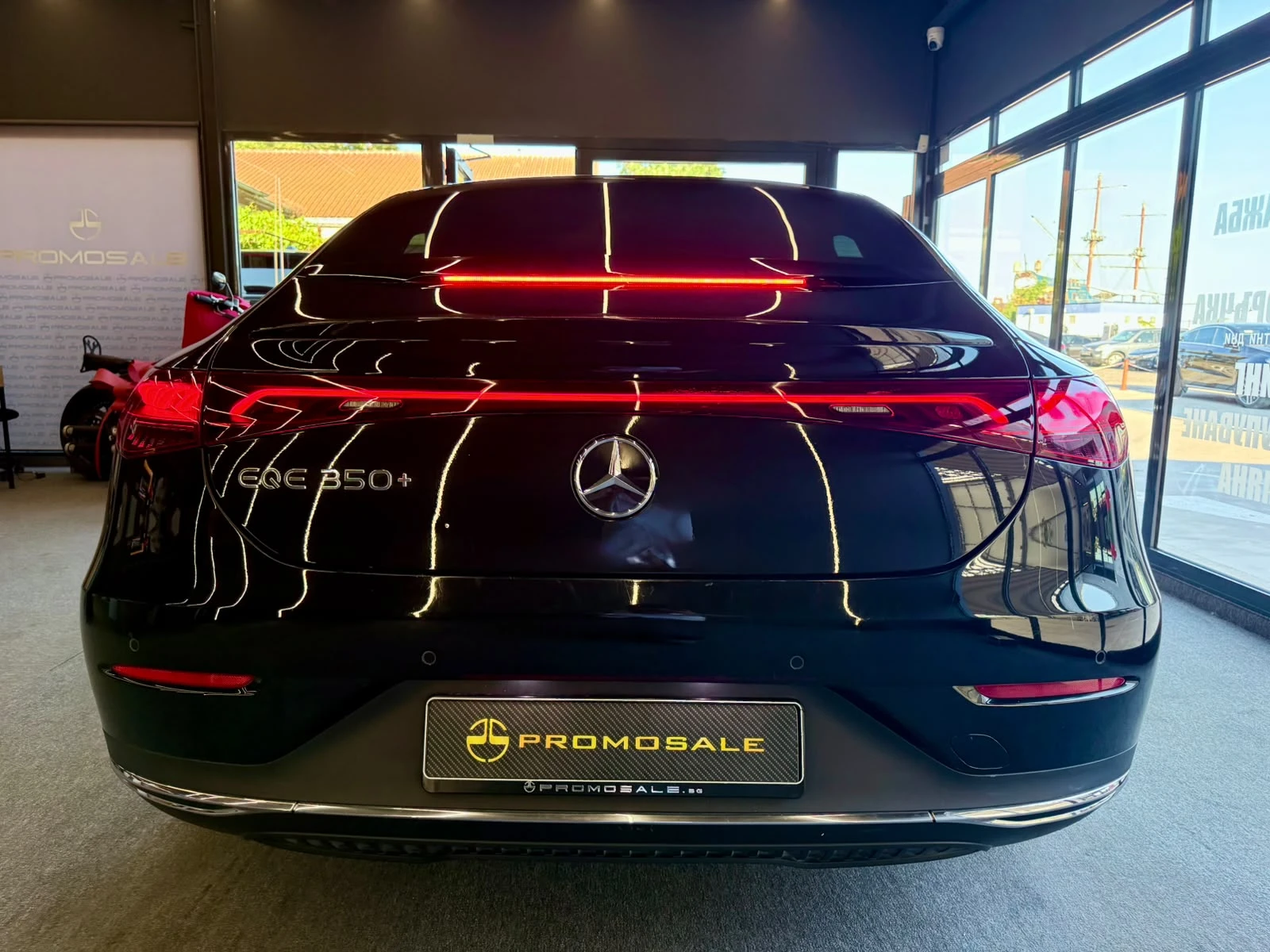 Mercedes-Benz EQE 350+ * 4M* Подгрев* Burm* ЛИЗИНГ , снимка 5 - Автомобили и джипове - 55494007