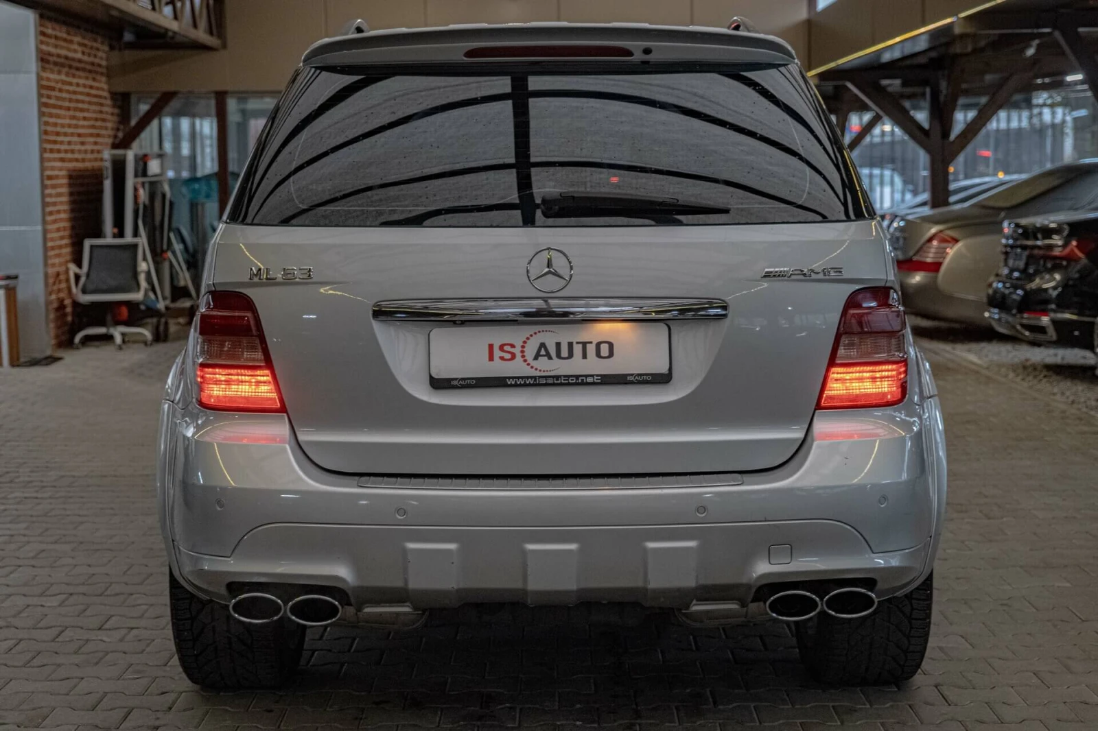 Mercedes-Benz ML 63 AMG 4Matic/Dynamic/Harman/Обдухване/Печка/RSE, снимка 4 - Автомобили и джипове - 55741310