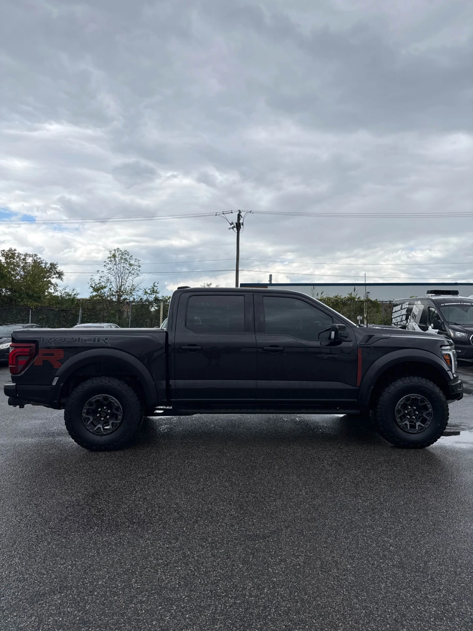 Ford F150 * Raptor * CARFAX * ОПЦИЯ ЗА ФИНАНСИРАНЕ, снимка 3 - Автомобили и джипове - 55971846