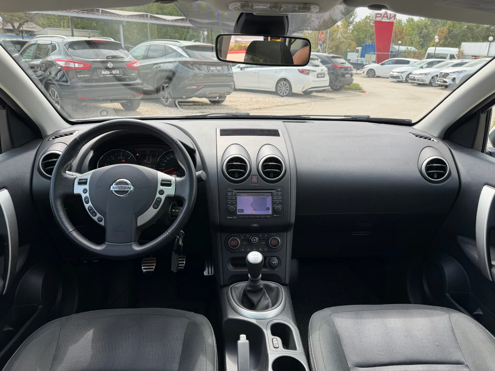 Nissan Qashqai 1.5D 110к.с 6ск. 87000км , снимка 14 - Автомобили и джипове - 56163134