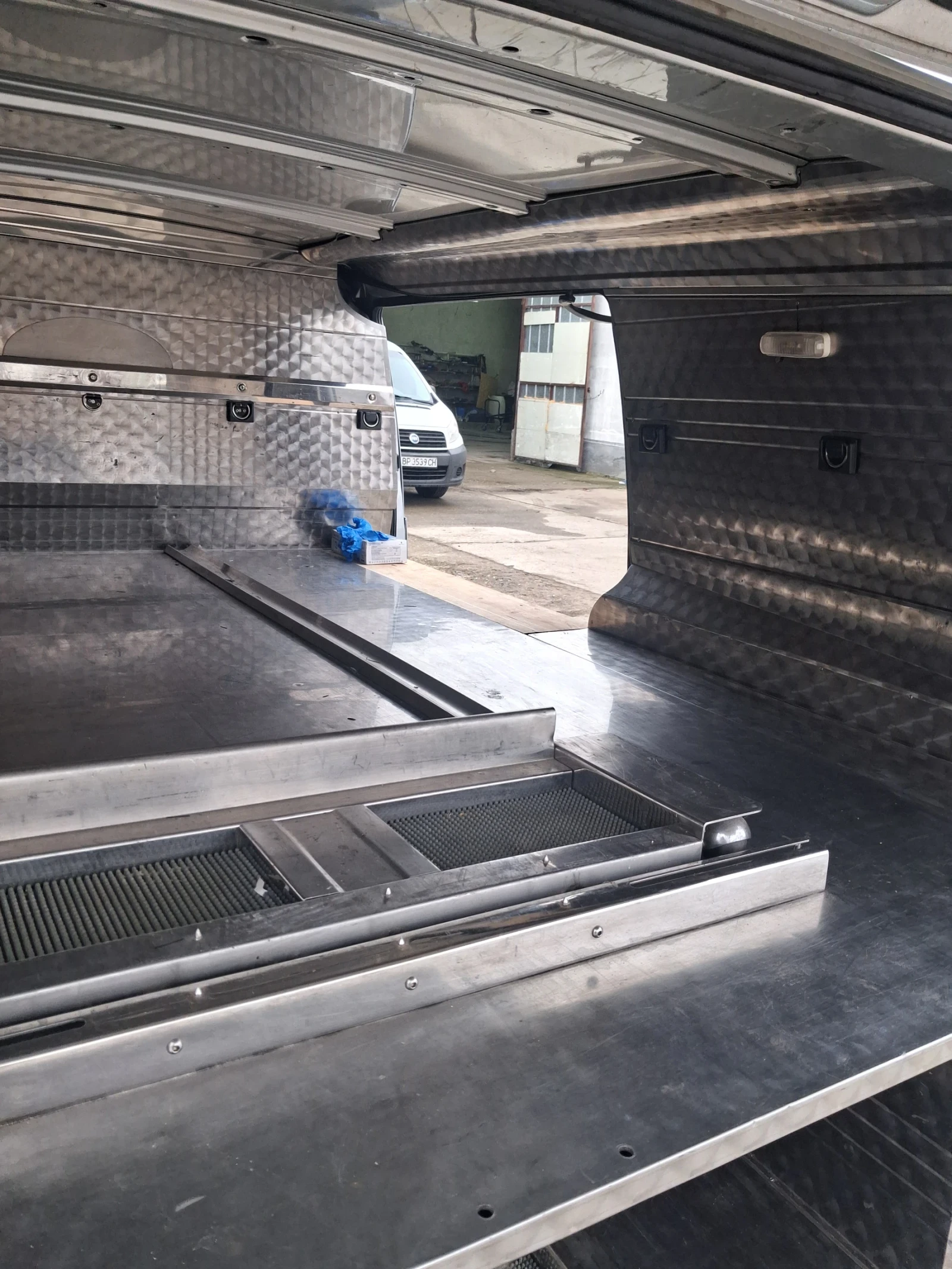 Mercedes-Benz Vito 311 - изображение 6