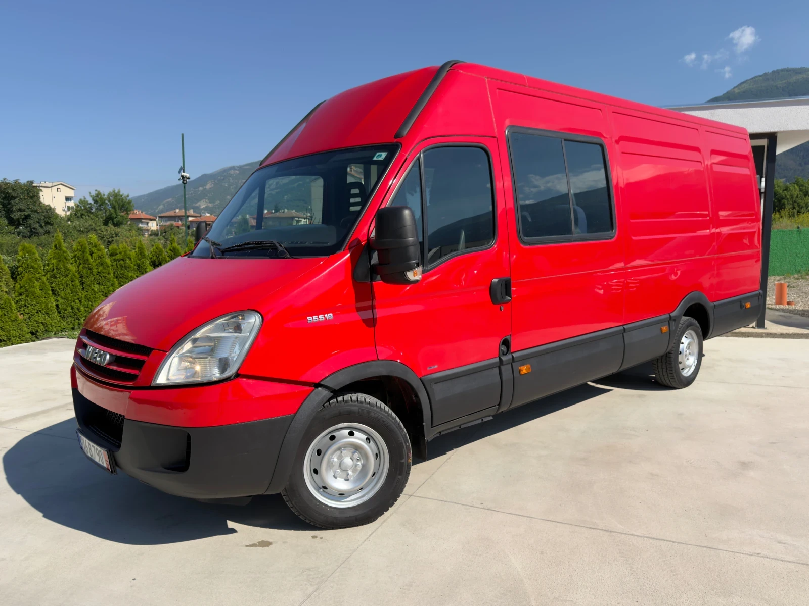 Iveco 35S18  3.0HPT* Клима* 5+ 1* Maxi* , снимка 3 - Бусове и автобуси - 54863422