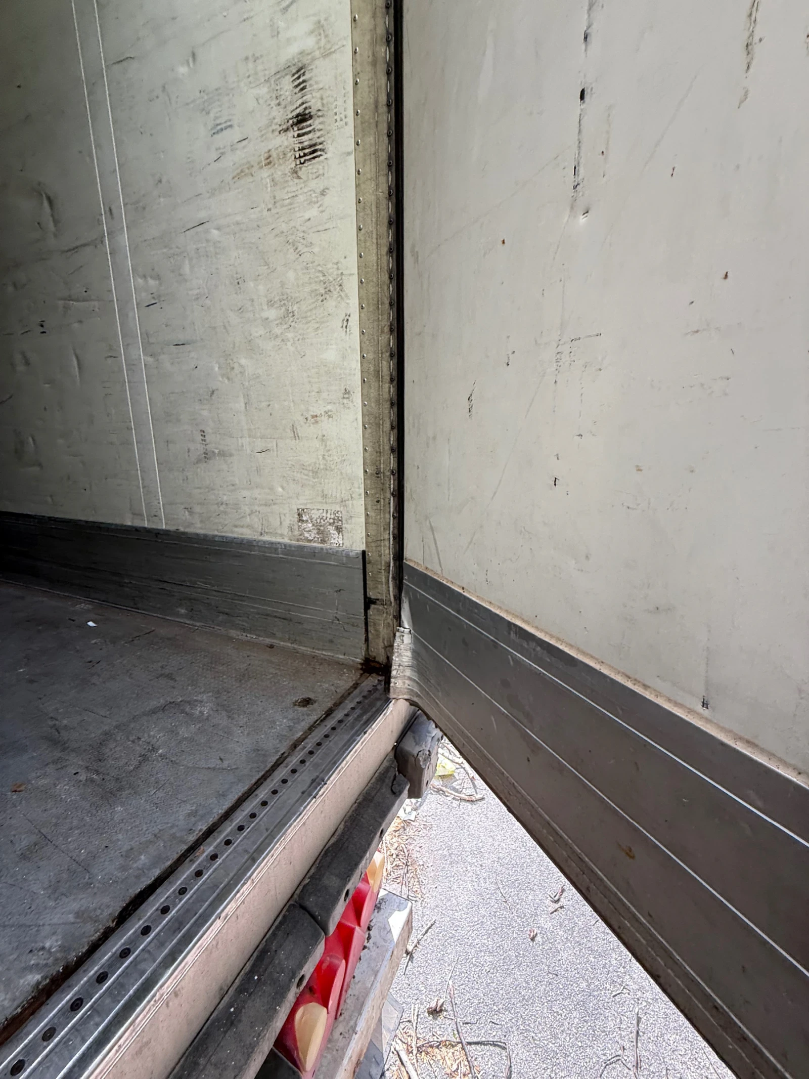 Полуремарке Schmitz 2007, снимка 10 - Ремаркета - 54159175