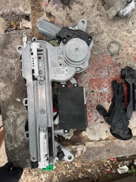 Мотор за затваряне на задния капак Citroën C5 X7 2008-2017г 9687913180, снимка 4