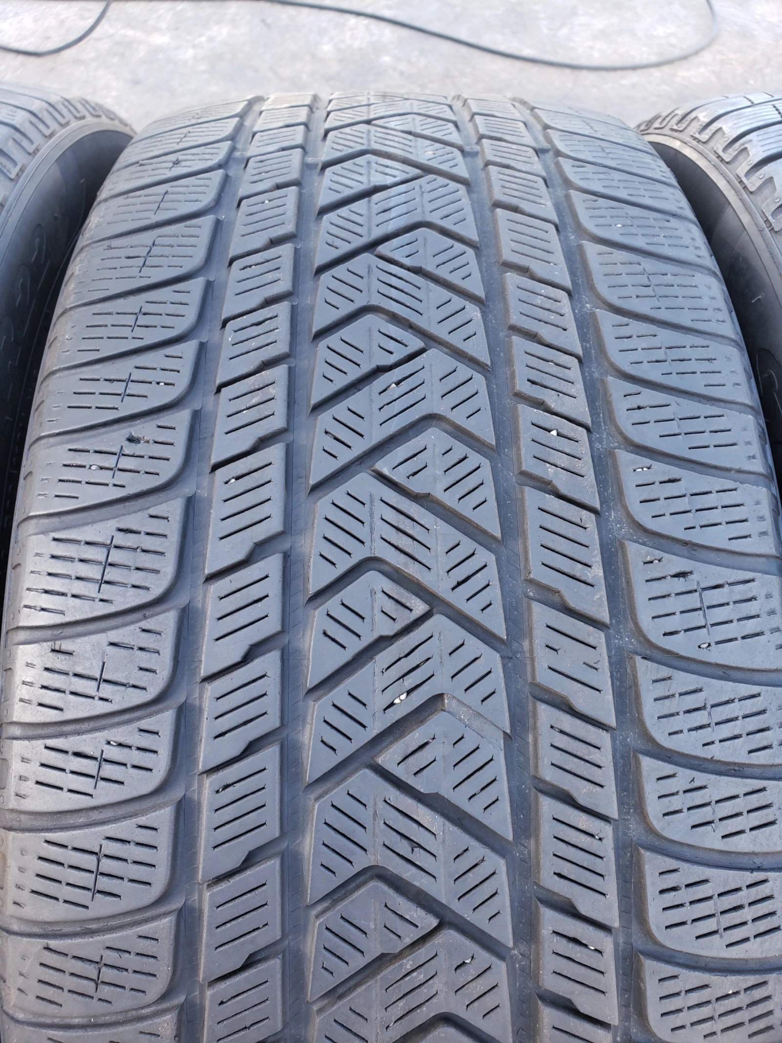 ���� 325/35R22 | Mobile.bg � ����������� 1