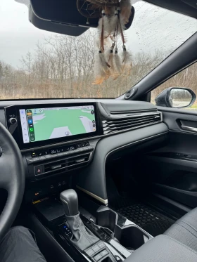 Toyota Camry XSE 2.5 Hybrid 4WD , снимка 16