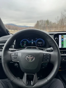 Toyota Camry XSE 2.5 Hybrid 4WD , снимка 12