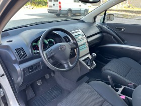 Toyota Corolla verso 2.2D4d Face lift Италия, снимка 11