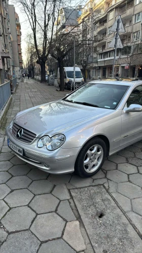     Mercedes-Benz CLK 320