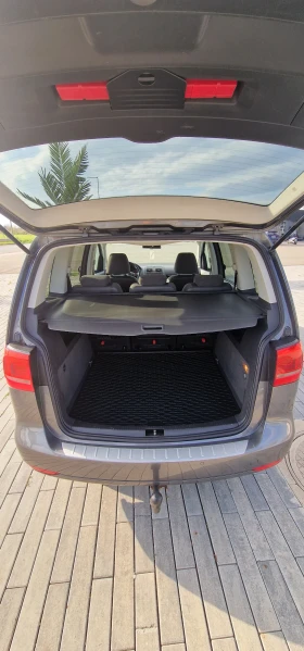 VW Touran 1.6TDI DSG - 13700 лв. / 7004.70 € - 66305409 6