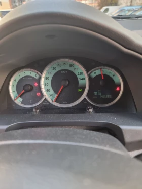 Toyota Corolla verso 1.8, снимка 8