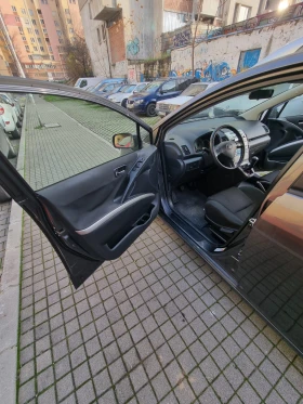 Toyota Corolla verso 1.8, снимка 10