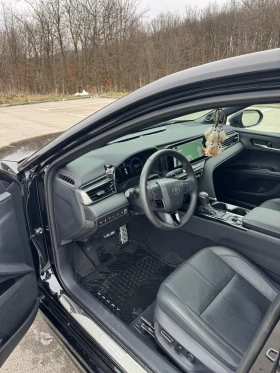 Toyota Camry XSE 2.5 Hybrid 4WD , снимка 7 - Автомобили и джипове - 53635986