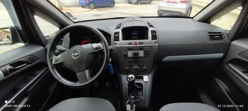 Opel Zafira, снимка 10 - Автомобили и джипове - 47457853