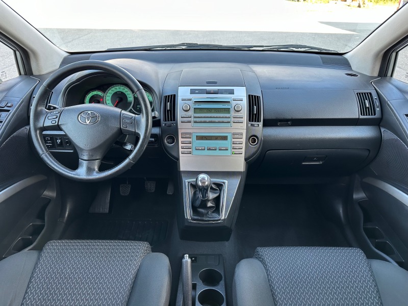 Toyota Corolla verso 2.2D4d Face lift Италия, снимка 12 - Автомобили и джипове - 46409094