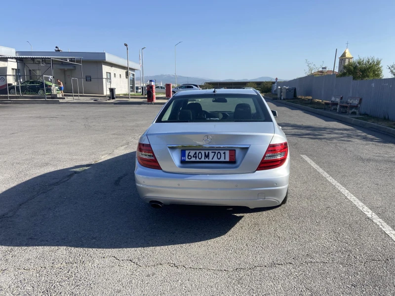 Mercedes-Benz C 200 2.0 6 скороти, снимка 2 - Автомобили и джипове - 47109980