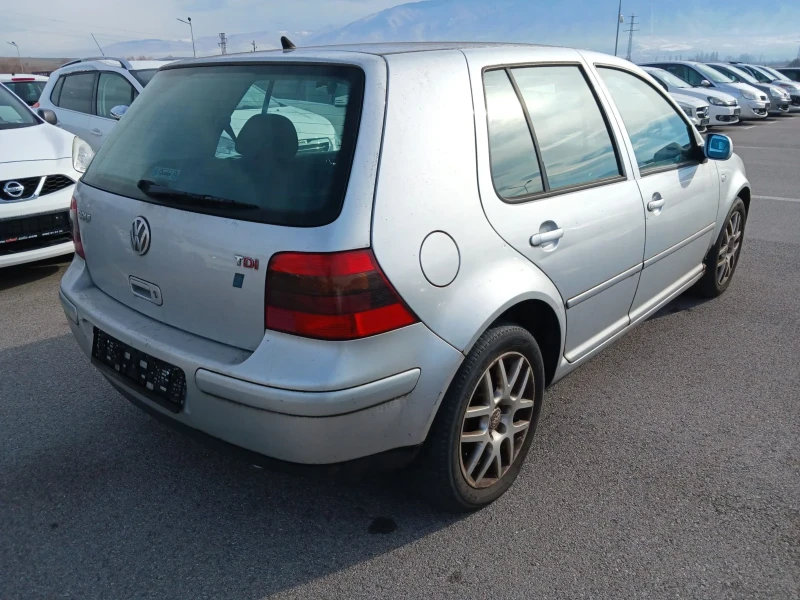 VW Golf 1.9 TDI 6 скорости, снимка 4 - Автомобили и джипове - 48441391