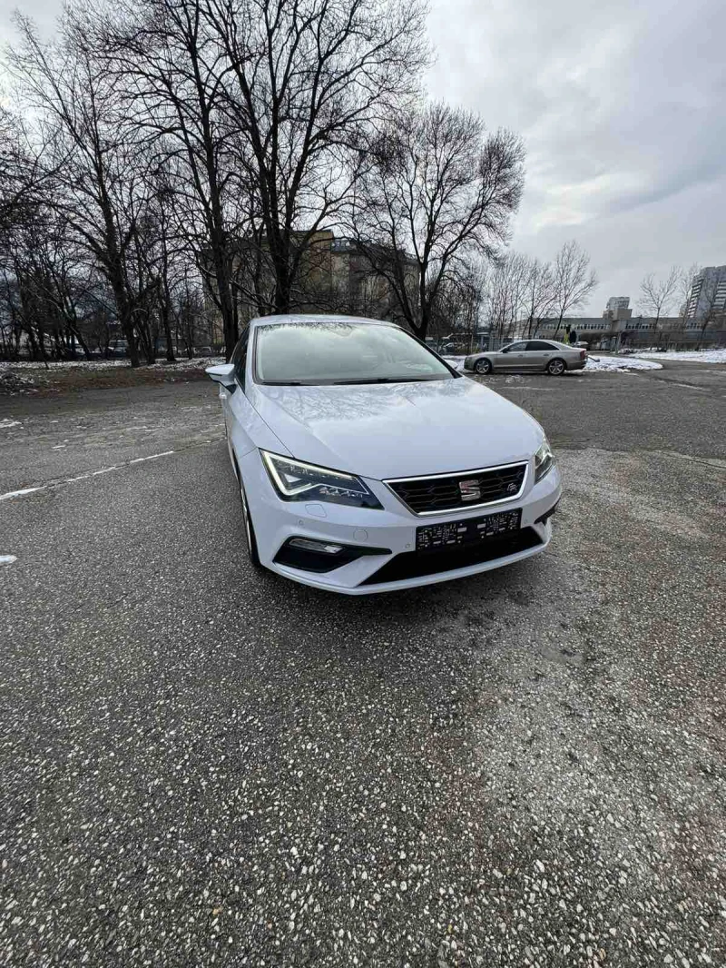 Seat Leon FR 78800км.Лизинг Дистроник!, снимка 3 - Автомобили и джипове - 48587650