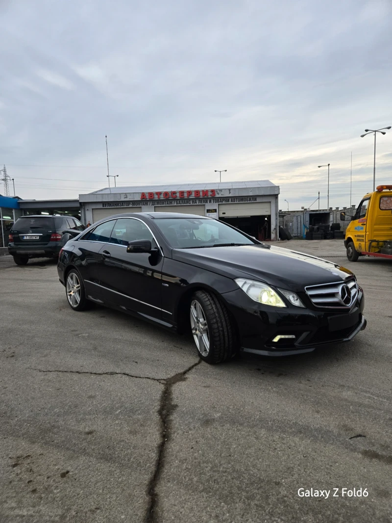 Mercedes-Benz E 350 Coupe V6 AMG PACK, снимка 2 - Автомобили и джипове - 48654372